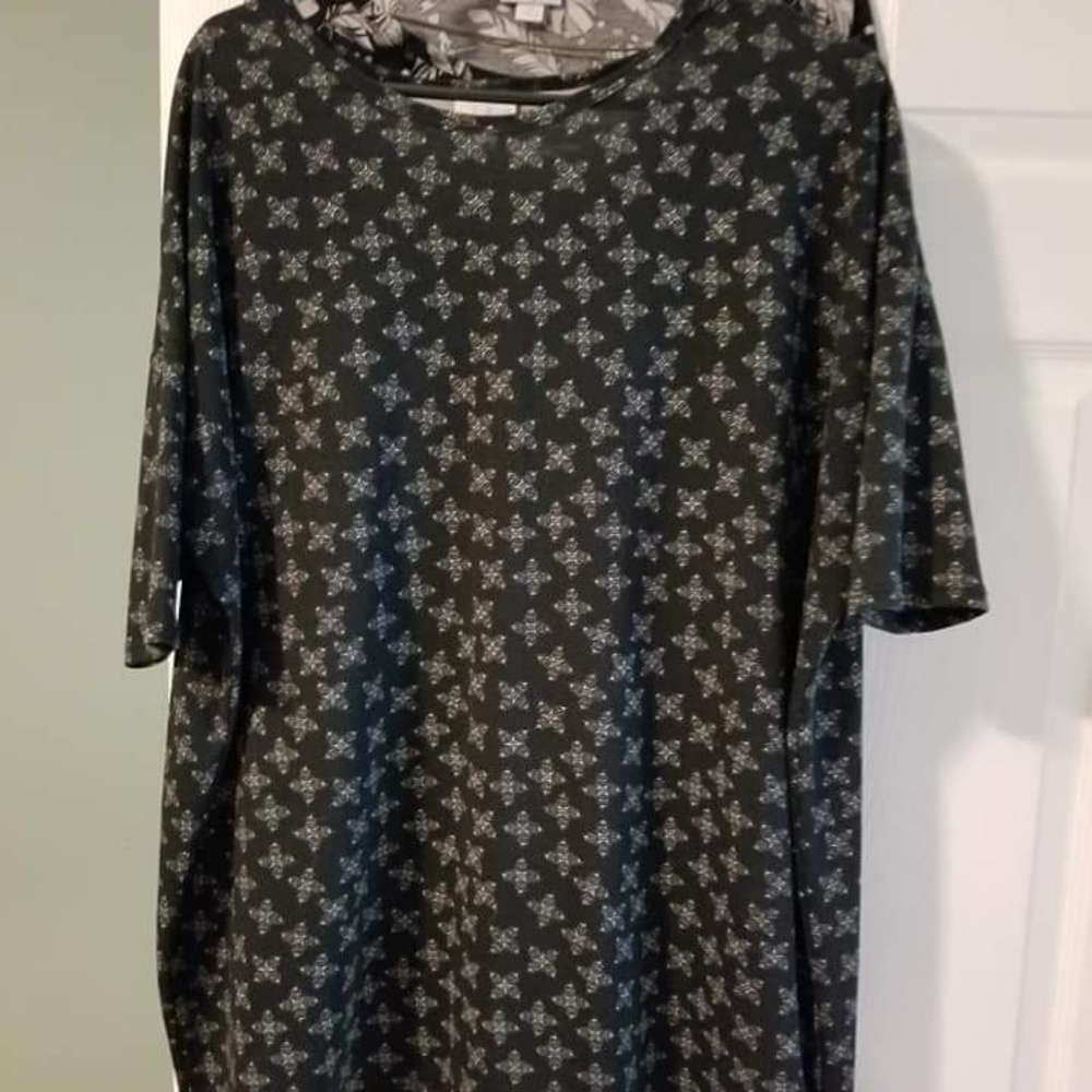 Lularoe - Picture 3 of 3